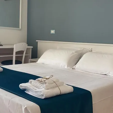 Gatto Bianco Casalabate فندق