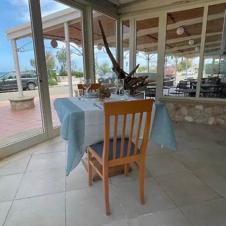 Gatto Bianco Casalabate فندق