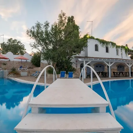 Gatto Bianco Casalabate ليتشي