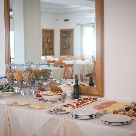 Gatto Bianco Casalabate 3* ليتشي