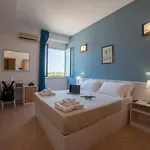 Gatto Bianco Casalabate Lecce