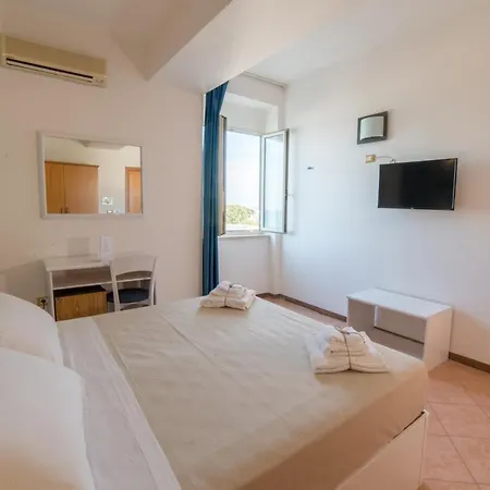 Gatto Bianco Casalabate 3*