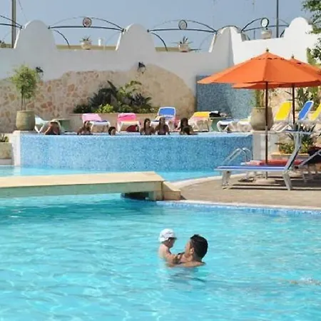 Hotel Gatto Bianco Casalabate 3*