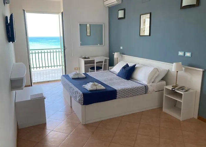 Gatto Bianco Casalabate 3*