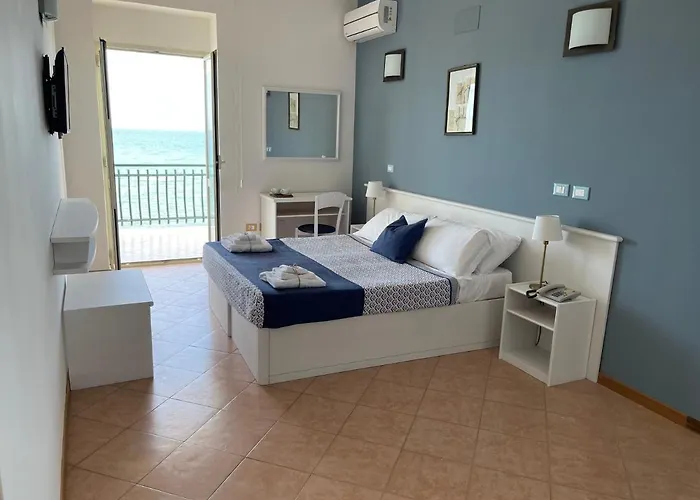 Gatto Bianco Casalabate ホテル 3*