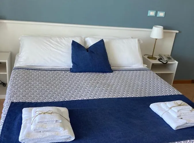 Hotel Gatto Bianco Casalabate 3*