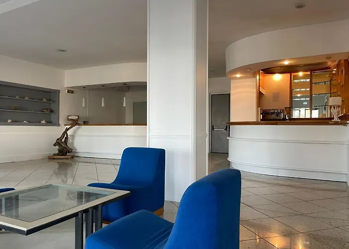 Gatto Bianco Casalabate Lecce