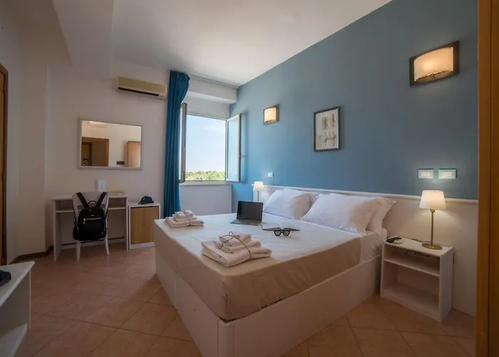 Gatto Bianco Casalabate Lecce