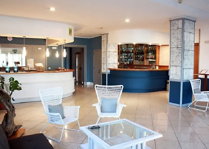 Hotel Gatto Bianco Casalabate 3*